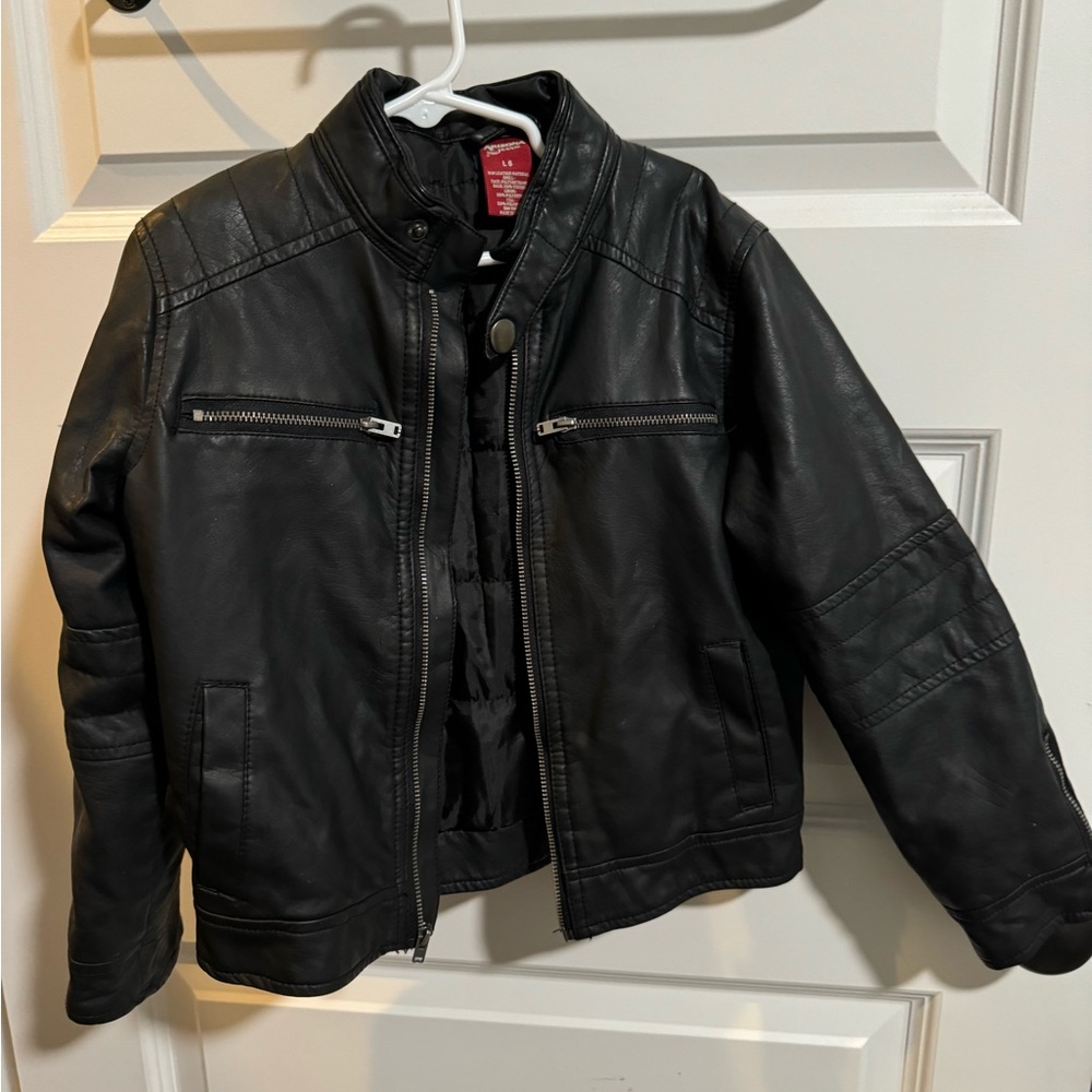 Boys Arizona Jeans Faux Leather Jacket. Size 6.